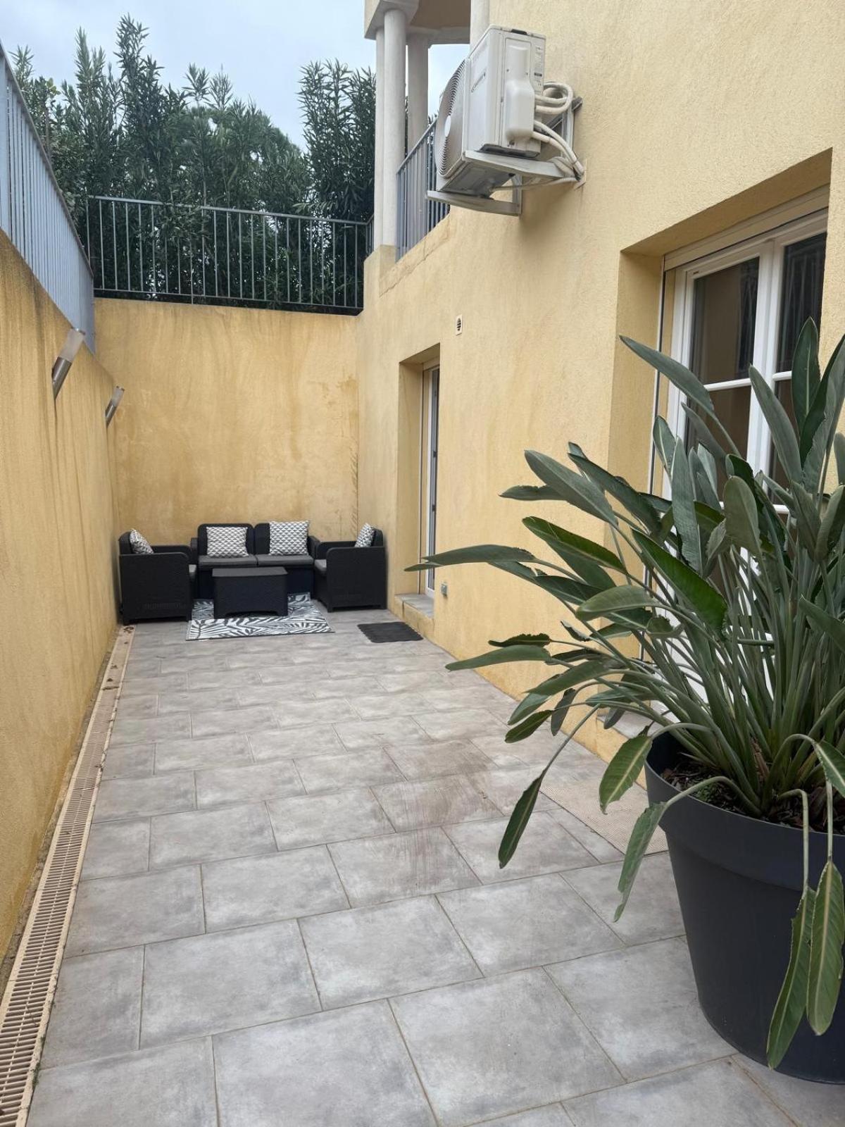 Detente Bas De Villa Jacuzzi, Piscine A 15 Min De Nice Карос Екстериор снимка
